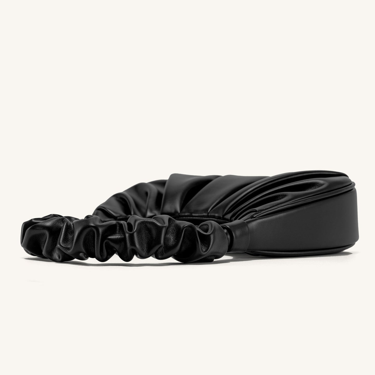 Esperanza | bolso de nube fruncido Negro